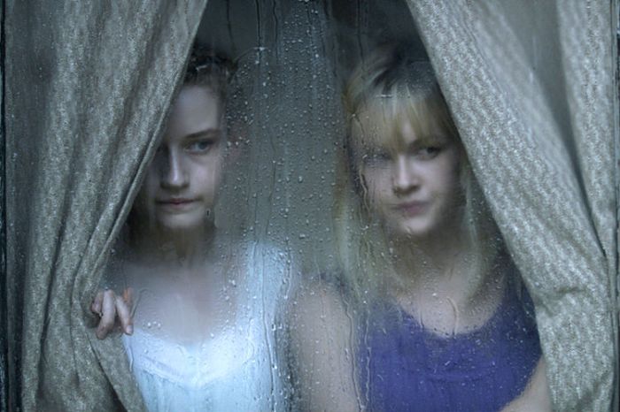 Julia Garner and Ambyr Childers in Jim Mickle's 'We Are What We Are' (Entertainment One)