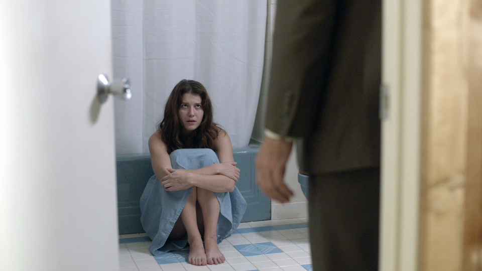 Mary Elizabeth Winstead in 'Faults'
